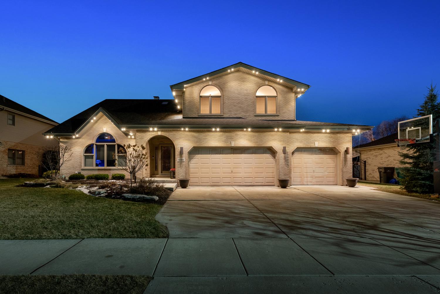 permanent trim lighting installer in Montpelier, VA